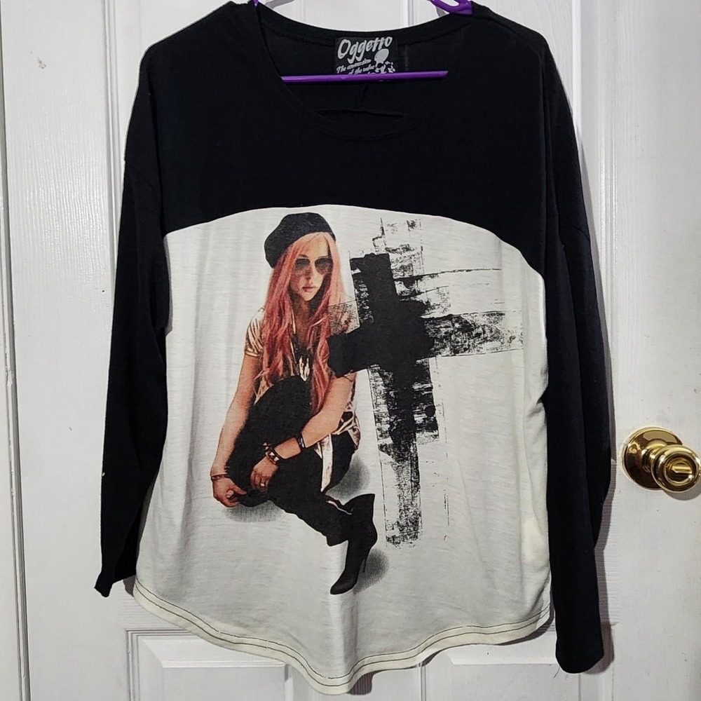 Vintage Y2K Grunge Girl Graphic Top